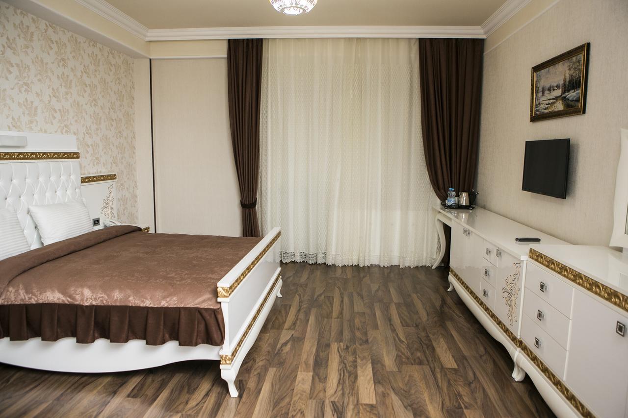 Azalea Hotel Baku Exteriör bild